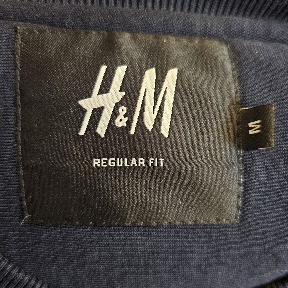 H&M Sweater - Picture 8 of 8
